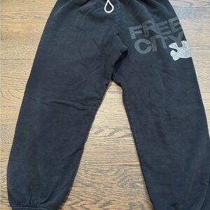 Freecity Sweatpants Small